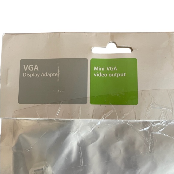 Apple VGA Display Adapter - Picture 3 of 3